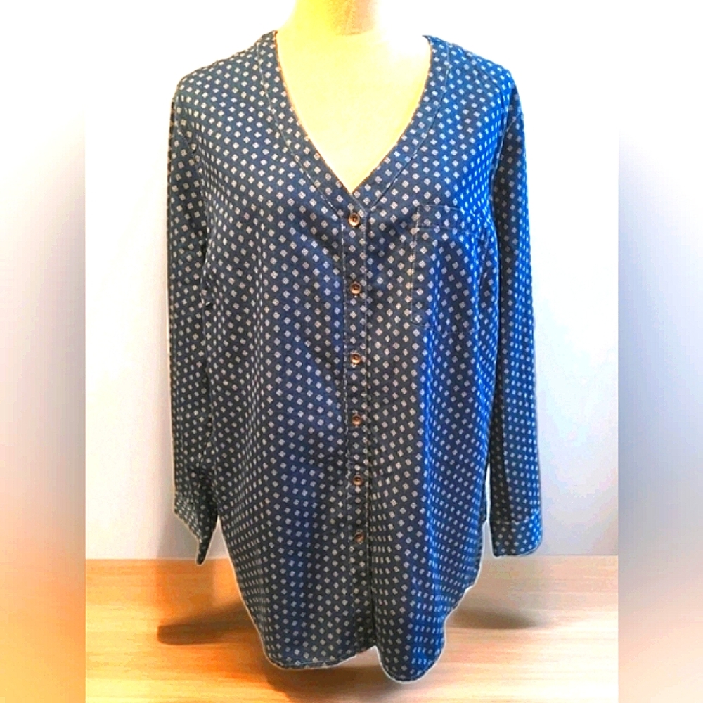 J. Jill Navy Geometric Button-Down Shirt
